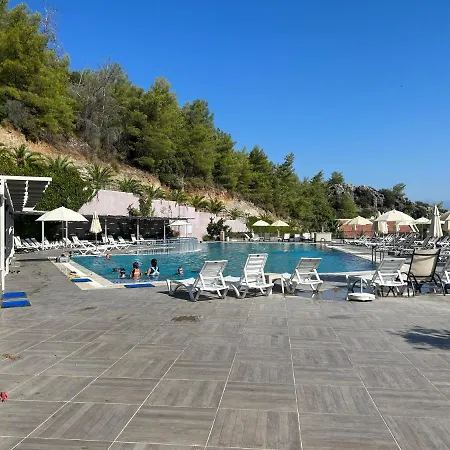 3 Doublex In With Swimming Pool In Secure Residential Complex